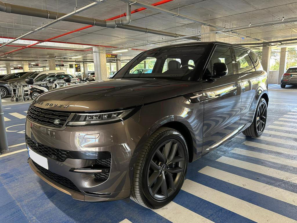 Range-Rover-Sport-2023-Rental-Ibiza—Luxury-Car-Ibiza-1