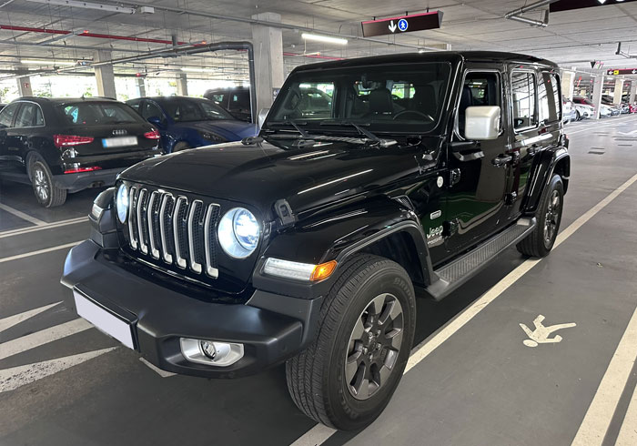 Jeep Wrangler Sahara 5 doors with electric roof - Rent Jeep Wrangler Ibiza - Jeep Wrangler Hire Ibiza - Luxury Car Ibiza