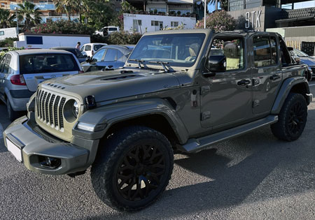 Jeep Wrangler Brute Ibiza - Jeep Rental Ibiza - Exclusive Jeeps Rental Ibiza - Luxury Car Ibiza